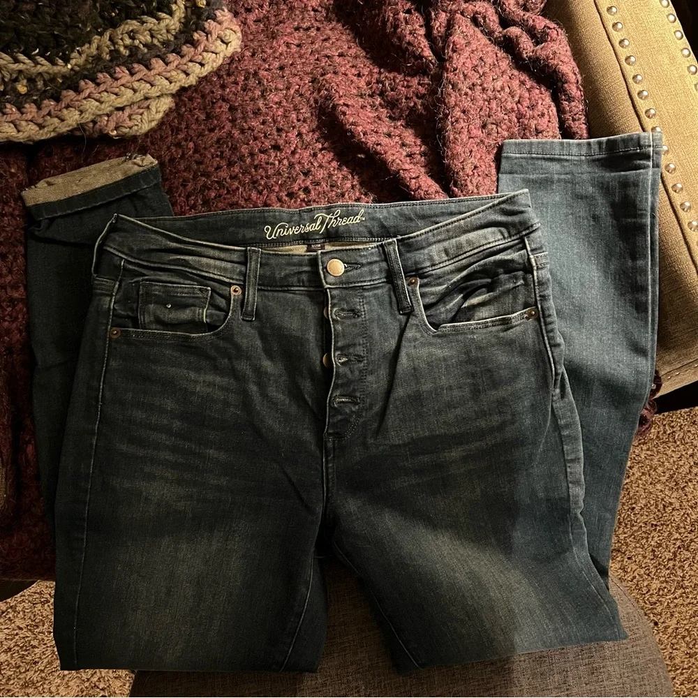 Universal Thread button fly jeans - Picture 2 of 3